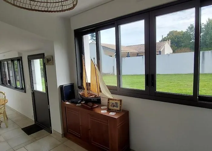 Villa La Longere Du Champ De La