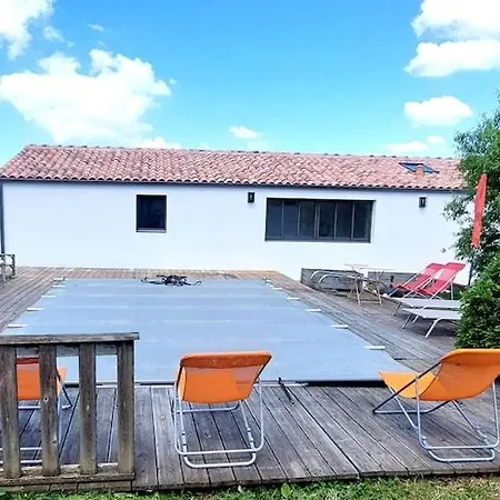 Villa La Longere Du Champ De La *