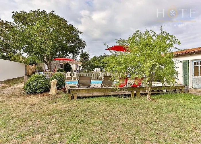 La Longere Du Champ De La *