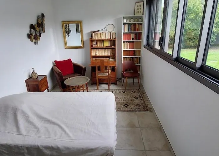 La Longere Du Champ De La *